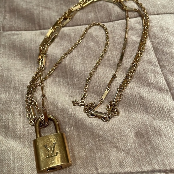 Louis Vuitton Lock Necklace - Picture 3 of 9